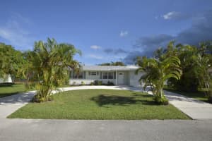2560 SE Madison Street, Stuart, FL 34997 Sold 01/27/23