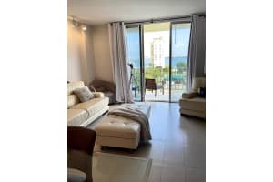 11111  Biscayne Boulevard   9d, Miami, FL 33181 Sold 01/10/23
