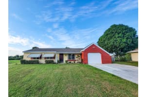1366 SE Vestridge Lane, Port Saint Lucie, FL 34952 Sold 01/10/23