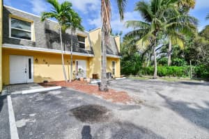 622 SW 1st Street, Boynton Beach, FL 33435 Sold 05/30/23