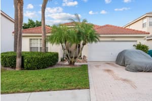 3587 Chesapeake Cir, Boynton Beach, FL 33436, Sold 01/17/23
