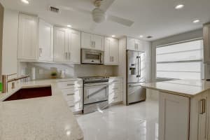 2037 Rexford C
