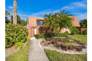 5992 SE Riverboat Drive   537, Stuart, FL 34997 Sold 12/30/22