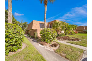5992 SE Riverboat Drive   537, Stuart, FL 34997 Sold 12/30/22