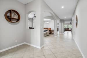 10541  Willow Oak Court, Wellington, FL 33414 Sold 02/10/23