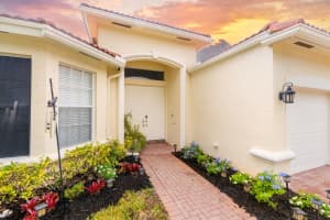 1261 SE Illusion Isle Way  SE, Stuart, FL 34997 Sold 12/15/22