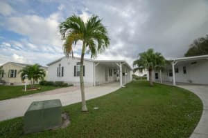 335  Seahorse Terrace, Fort Pierce, FL 34982 Sold 12/28/22