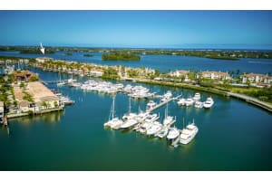 5620 N Harbor Drive Drive   401, Vero Beach, FL 32967 Sold 02/15/23
