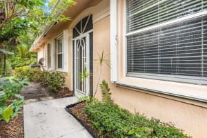 376 W Coral Trace Cir, Delray Beach, FL 33445, Sold 01/10/23