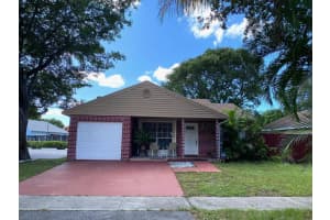 1260 SW 85th Avenue, Pembroke Pines, FL 33025 Sold 02/15/23