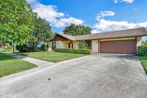 5163  Woodstone Circle  E, Lake Worth Beach, FL 33463 Sold 12/22/22