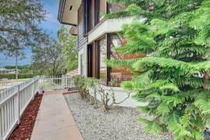 460  Pine Circle, Boca Raton, FL 33432 Sold 05/05/23