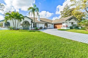 12945  Saint Davids Court, Wellington, FL 33414 Sold 02/07/23
