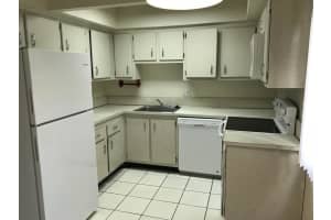 2800  Georgia Avenue   E33, West Palm Beach, FL 33405 Sold 12/09/22