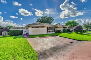 5248  Mendoza Street   11b, West Palm Beach, FL 33415 Sold 01/03/23