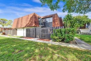 2228 White Pine Cir, Greenacres, FL 33415, Sold 03/16/23