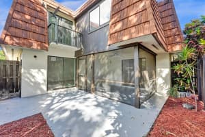 2228 White Pine Cir, Greenacres, FL 33415, Sold 03/16/23