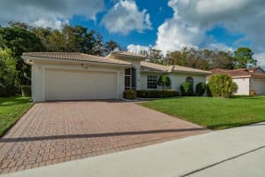 116  Chestnut Circle, Royal Palm Beach, FL 33411 Sold 01/20/23