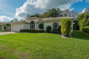116  Chestnut Circle, Royal Palm Beach, FL 33411 Sold 01/20/23
