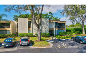 22027 Cocoa Palm Way, Boca Raton, FL 33433, Sold 01/17/23