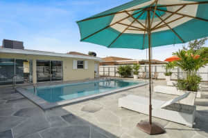 1401  6th Street, West Palm Beach, FL 33401 Sold 03/06/23