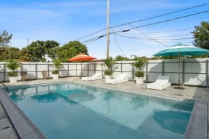 1401  6th Street, West Palm Beach, FL 33401 Sold 03/06/23