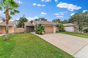 22 SE Taho Terrace, Stuart, FL 34997 Sold 01/27/23