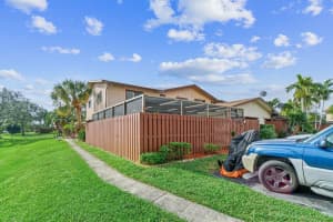 4221 Landar Dr N, Greenacres, FL 33463, Sold 01/11/23