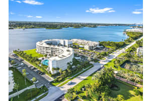 2760 S Ocean Boulevard   406, Palm Beach, FL 33480 Sold 04/14/23