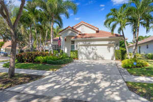991  Delray Lakes Drive, Delray Beach, FL 33444 Sold 02/10/23