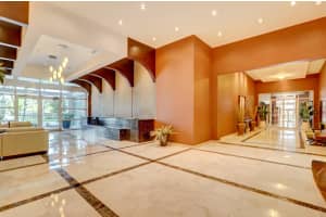 315 NE 3rd Avenue   1008, Fort Lauderdale, FL 33301 Sold 04/12/23
