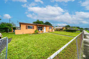 20611 NW 23rd Court, Miami Gardens, FL 33056 Sold 02/10/23