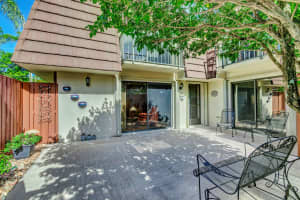 3897  Louis Drive, Lake Worth Beach, FL 33461 Sold 04/07/23