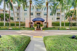 802 W Windward Way   317, Lantana, FL 33462 Sold 01/03/23