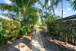 8035  Ambach Way   24-C, Hypoluxo, FL 33462 Sold 01/20/23