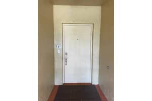 100 Uno Lago Dr, North Palm Beach, FL 33408, Sold 01/24/23