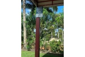 100 Uno Lago Dr, North Palm Beach, FL 33408, Sold 01/24/23