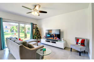 904  Talia Circle, Palm Springs, FL 33461 Sold 01/20/23
