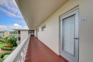 2812 Garden Dr S, Lake Worth, FL 33461, Sold 03/06/23