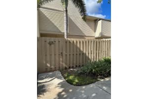 602 Executive Center Dr, West Palm Beach, FL 33401, Sold 01/13/23