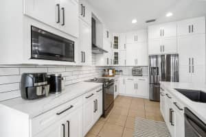 9270 Plantation Estates Dr, Royal Palm Beach, FL 33411, Sold 06/05/23