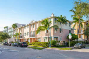 245 NE 2nd Street   5-E, Delray Beach, FL 33444 Sold 03/15/23