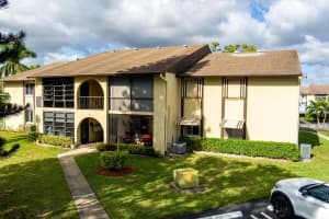 337  Pine Ridge Circle   D1, Green Acres, FL 33463 Sold 02/24/23