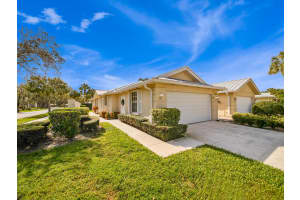 2800 SW Ridgewood Place, Palm City, FL 34990 Sold 01/31/23