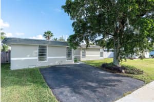 7904 NW 72 Avenue, Tamarac, FL 33321 Sold 03/31/23