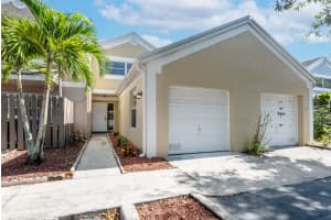 1393 NW 124th Avenue, Pembroke Pines, FL 33026 Sold 01/11/23