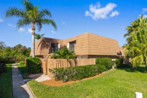 5678 SE Riverboat Drive, Stuart, FL 34997 Sold 02/24/23