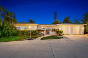 335  Country Club Drive, Tequesta, FL 33469 Sold 05/19/23