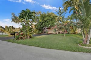 1110  New Parkview Place, Haverhill, FL 33417 Sold 02/03/23