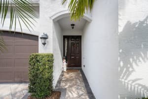 8061  Rainforest Jasper Lane, Delray Beach, FL 33446 Sold 03/10/23